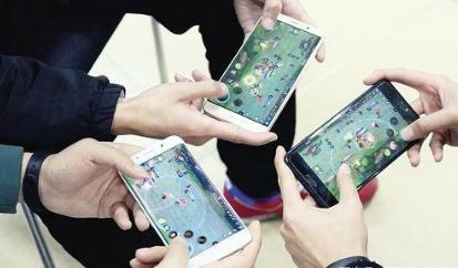 大學生愛玩游戲家長怎么辦 大學生喜歡玩游戲如何解決