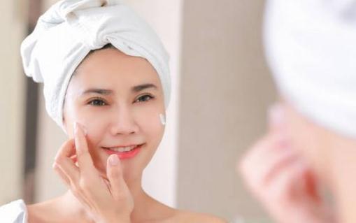 神仙水和清瑩露使用順序  神仙水和清瑩露哪個先用