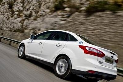 九代思域和新福克斯怎么選擇