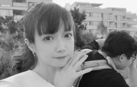 24歲女網紅病逝 死因疑與新冠有關 賬號暫由男友代管