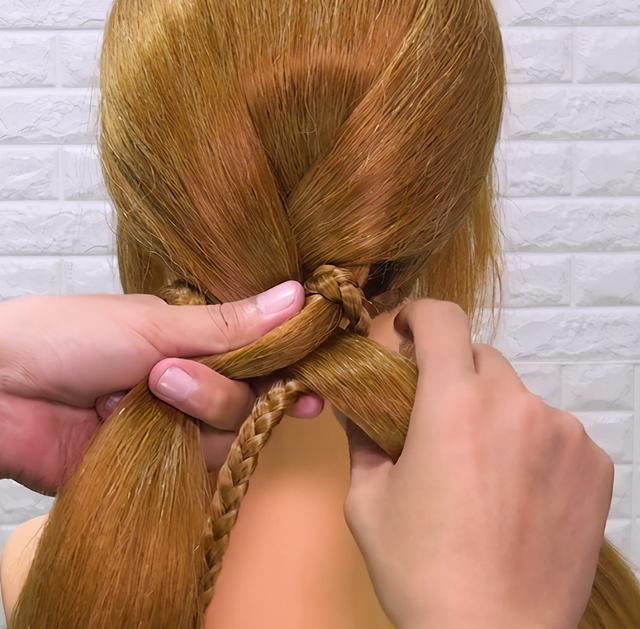 教大家一款大人小孩都適合的辮子，簡單日常的輕時尚編發造型