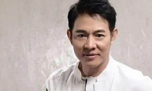 李連杰改國籍的原因是什么？為什么改回中國國籍被拒絕了呢？