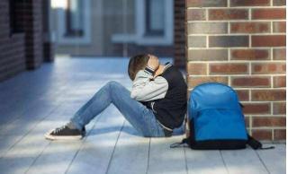 孩子15歲不愿意上學(xué)怎么辦