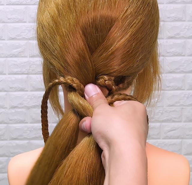 教大家一款大人小孩都適合的辮子，簡單日常的輕時尚編發造型