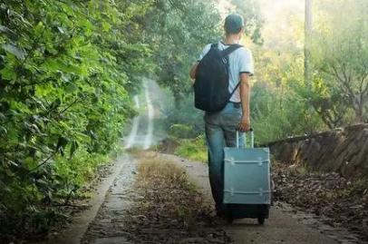 孩子上大學不適應想回家的方法 上大學想家父母如何開導