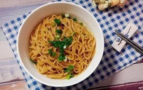 作文一碗面的溫暖600字 有關(guān)母愛的作文600字