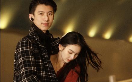 女朋友喜歡趴在我懷里撒嬌