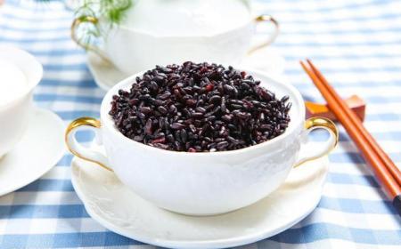 紫米和黑米的區別  黑米和紫米有些什么不同