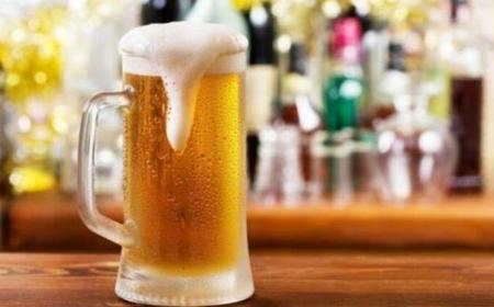 吃止血的藥還可以喝啤酒嗎?吃止血的藥還可以喝啤酒嗎女?