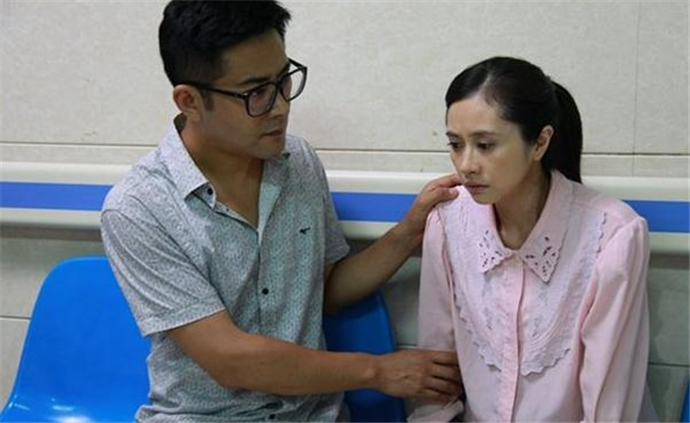 何美鈿老公王小龍簡歷 為何嫁的如此普通