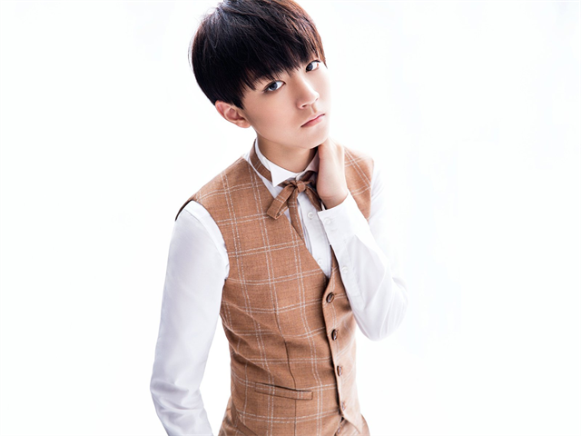 張一山個人資料 圖中的明星是誰?你知道嗎?