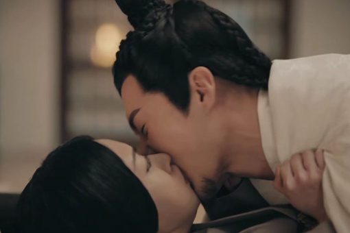 嫪?dú)币患贾L(zhǎng)有多厲害?真的讓趙姬五天不下馬車(chē)?