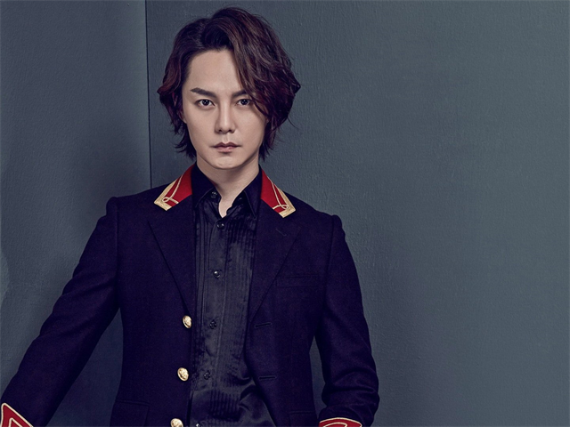 圖中的明星是誰？你知道嗎？