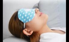 夏天眼罩用冷的還是熱的好 夏天帶冰涼眼罩睡覺怎么樣