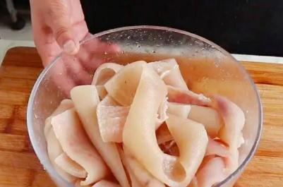 豬皮怎么處理沒有腥味 豬皮去腥小竅門