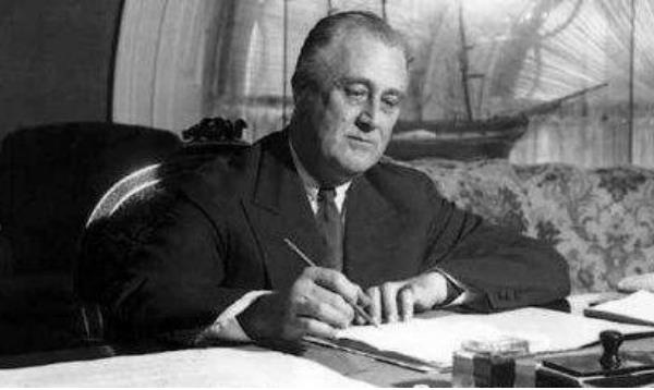 特朗普是什么時候當上總統的：2016年11月9日（在位4年）