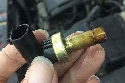 更換冷卻液傳感器一般多少錢?