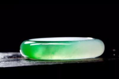 璞玉是什么意思 璞玉比喻什么樣的人