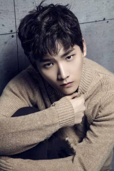 <a href=/yingshi/44fb738e5e140c8e5d514eeac36ada00.html target=_blank class=infotextkey>邢昭林</a>個(gè)人資料