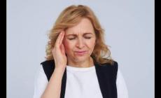 更年期最難熬的三個階段是哪三個階段（更年期最難熬的三個階段女性）