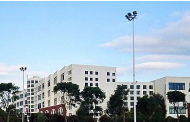 衛校的費用一年多少錢