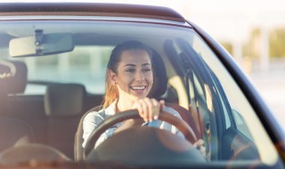 電轎車玻璃起霧小妙招 轎車玻璃除霧的3個(gè)小妙招推薦